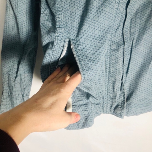 Women’s Blue Bench Jacket. Size Small. - Picture 5 of 9